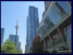 Toronto Bus Tour 211 - Scotiabank Theatre